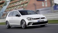 Volkswagen Golf Mk7 (2012–2019 m.) apžvalga: modernumas ir universalumas