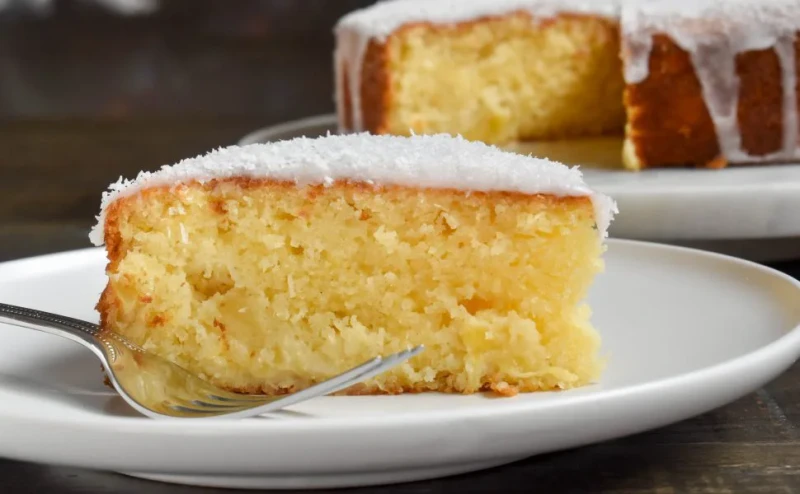 Kokosų ir ananasų pyragas – Coconut and Pineapple Cake: Tropinė gaiva